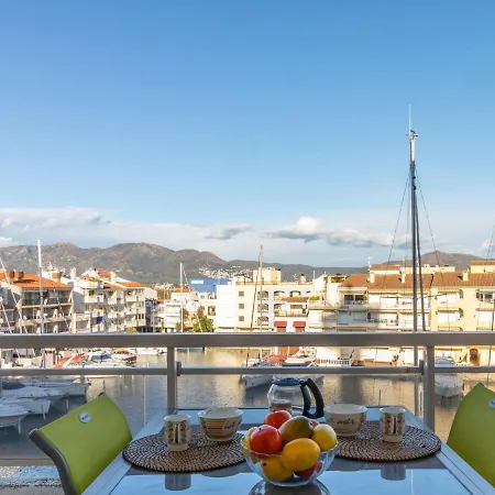 Club Nautic-24 By Interhome